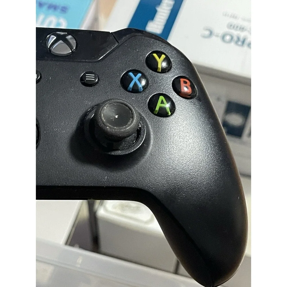 Microsoft Xbox‎ One Wireless Controller - Black - Missing Battery Cover